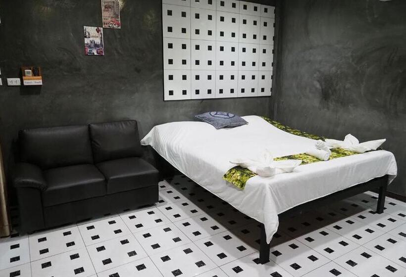 غرفة ديلوكس مزودة بشرفة, Nawamit Home Garden