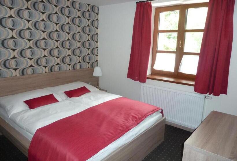 스탠다드 룸, Restaurace A Penzion Bludoveček