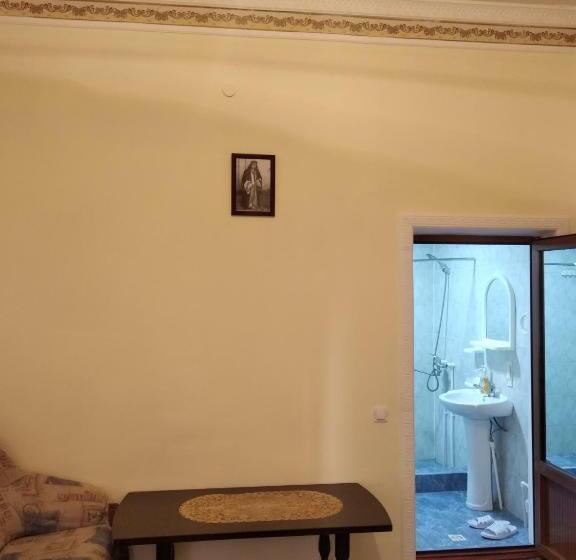 غرفة إقتصادية, Zarin Guest House B&b