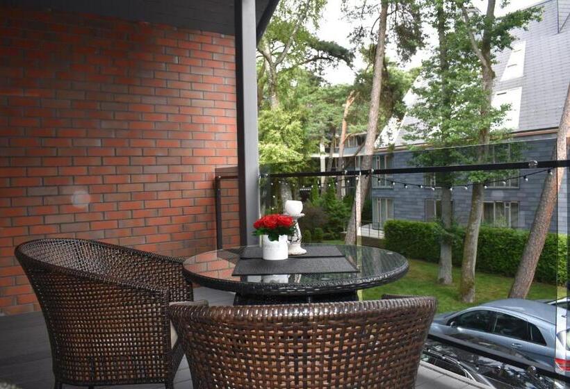 آپارتمان 1 خوابه با بالکن, Saulės Krantas