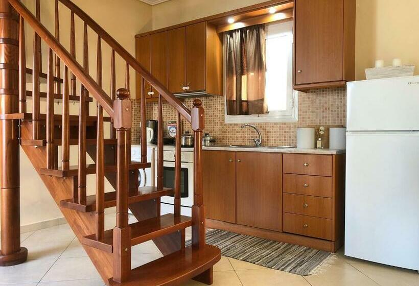 复式房间, Helianthus Apartments