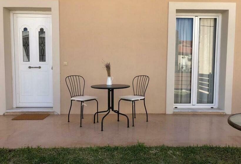 复式房间, Helianthus Apartments