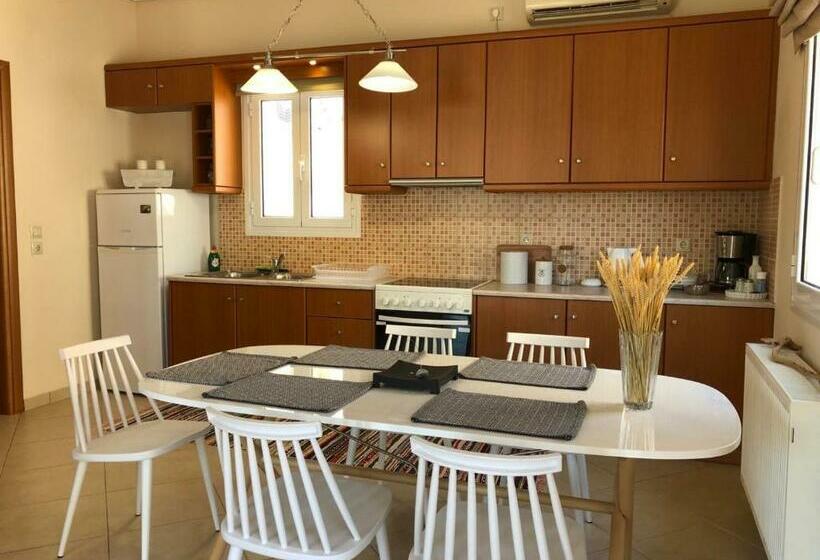 复式房间, Helianthus Apartments