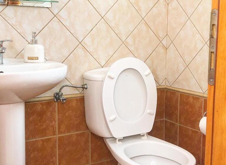 复式房间, Helianthus Apartments