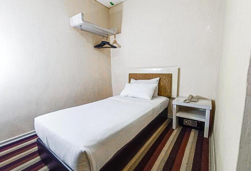 غرفة قياسية فردية, First Residence Hotel By Rvh