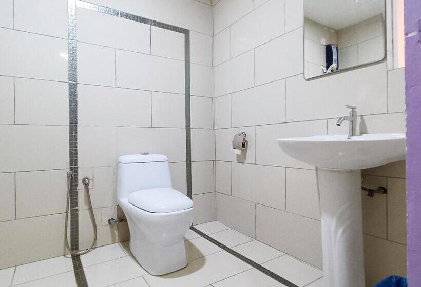 اتاق استاندارد یک نفره, First Residence Hotel By Rvh
