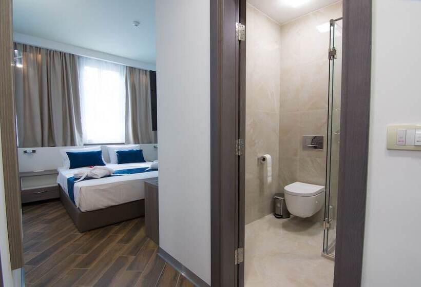 デラックスルーム, Omia