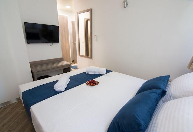 デラックスルーム, Omia