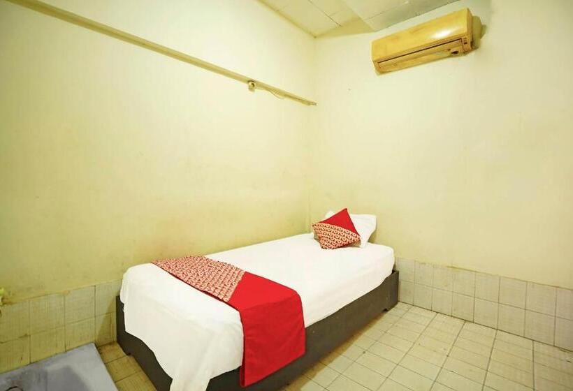 اتاق استاندارد یک نفره, Oyo 3201  Rian Palembang