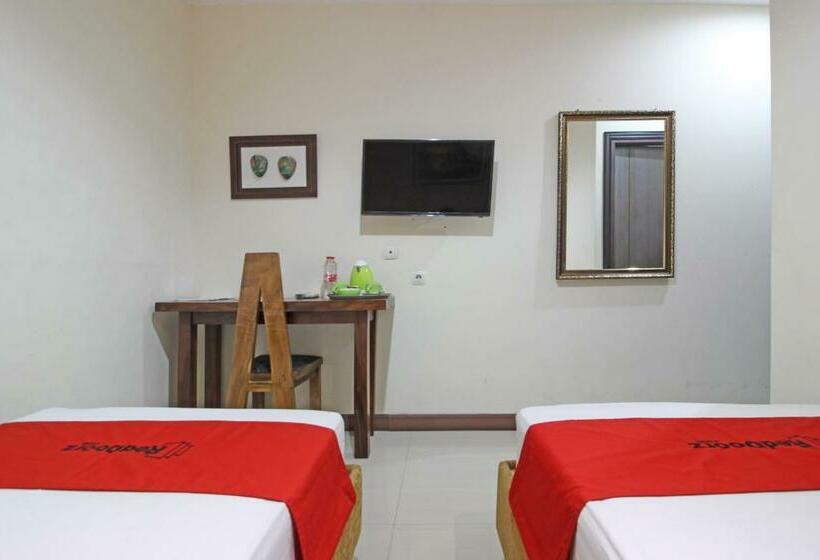 اتاق استاندارد, Reddoorz Near Uns Solo