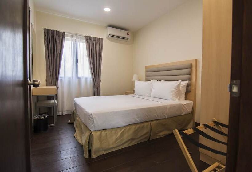 کلبه ییلاقی, Royale Chulan Cherating Chalet