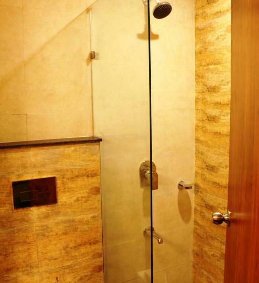 小型套房带泳池景, The Vrindwoods