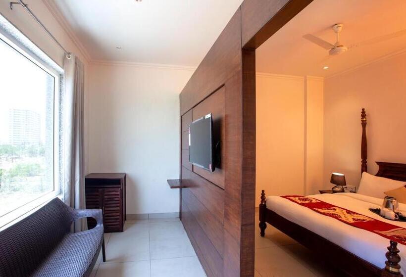 小型套房带泳池景, The Vrindwoods