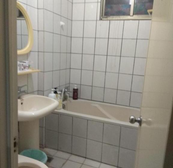 اتاق استاندارد با سرویس بهداشتی مشترک, Art Taiwan Homestay