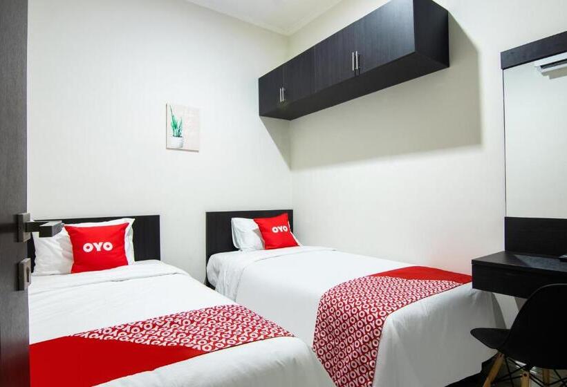 اتاق استاندارد, Oyo 3246 Rukost Columbus G10