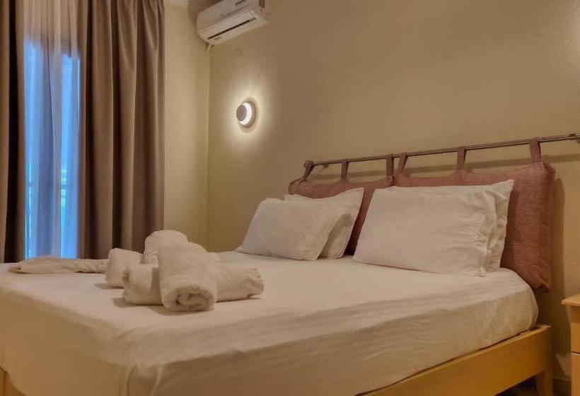 חדר סטנדרט, Viky