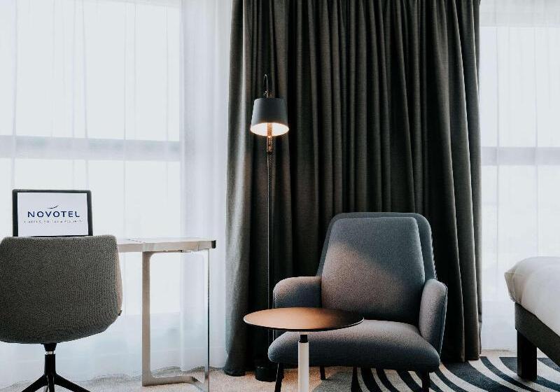 اتاق اجرایی, Novotel Angers Centre Gare