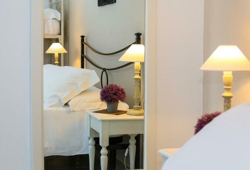 חדר סטנדרט לארבעה, Villa Mamirè