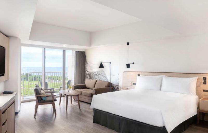 豪华海景房, Hilton Okinawa Sesoko Resort