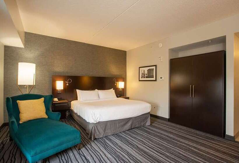 带大床的标准间, Hilton Okinawa Sesoko Resort