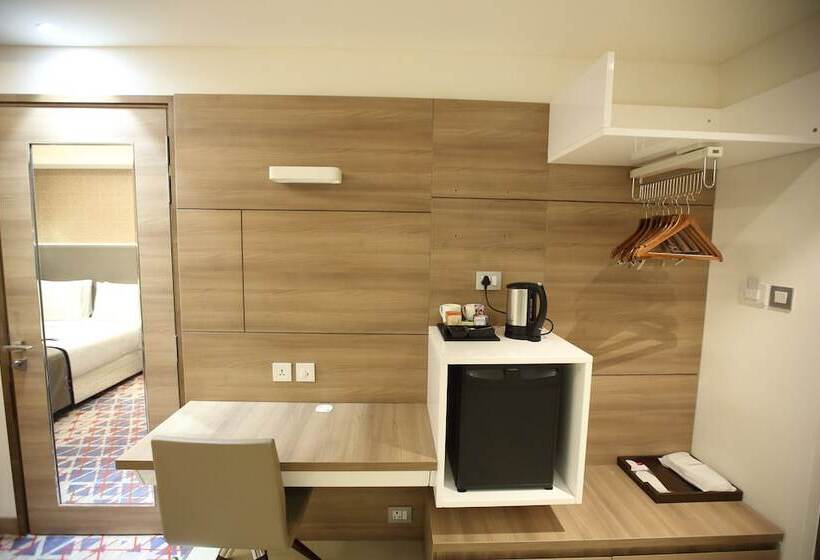 اتاق استاندارد با چشم‌انداز شهر, Holiday Inn Gurugram Sector 90, An Ihg