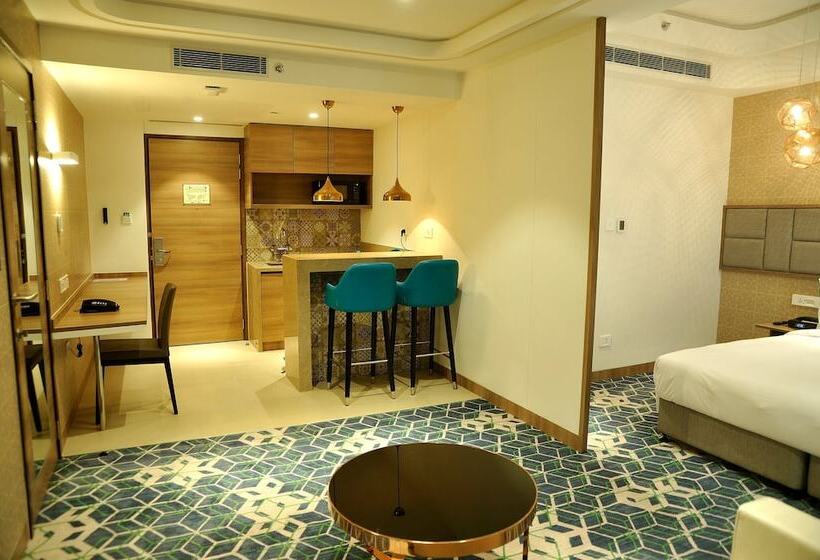 سوئیت با بالکن, Holiday Inn Gurugram Sector 90, An Ihg