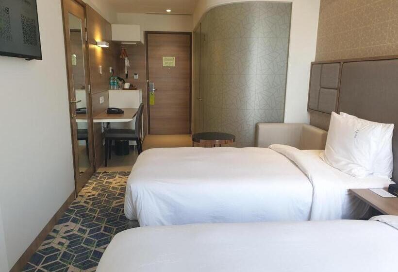 اتاق استاندارد با چشم‌انداز شهر, Holiday Inn Gurugram Sector 90, An Ihg