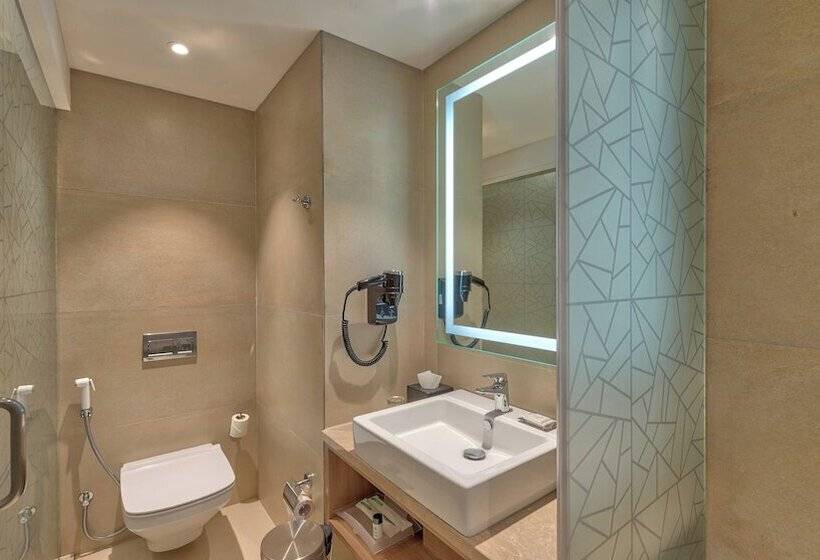 اتاق استاندارد با چشم‌انداز شهر, Holiday Inn Gurugram Sector 90, An Ihg