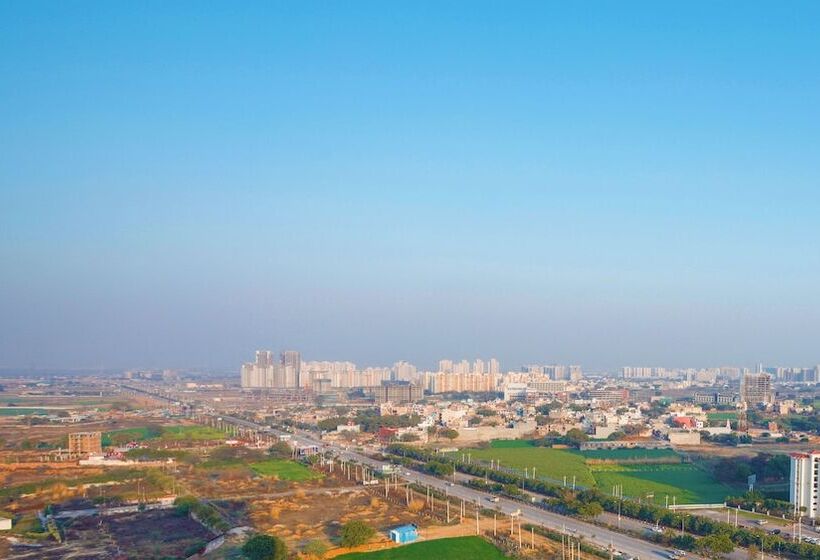 سوئیت با بالکن, Holiday Inn Gurugram Sector 90, An Ihg