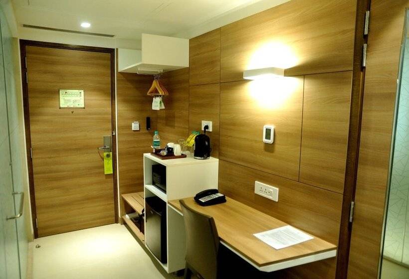 اتاق استاندارد با چشم‌انداز شهر, Holiday Inn Gurugram Sector 90, An Ihg