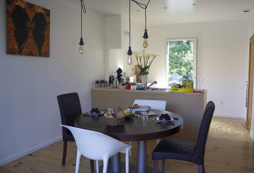 장애인을 위한 스탠다드 룸, Chambres D Hotes 1001 Nuits Montalivet