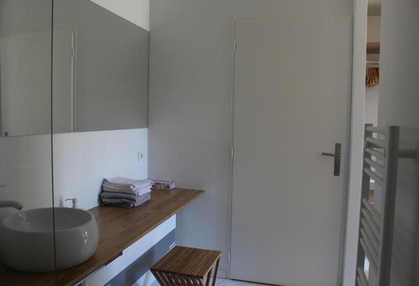 Номер Стандарт Вид на Сад, Chambres D Hotes 1001 Nuits Montalivet