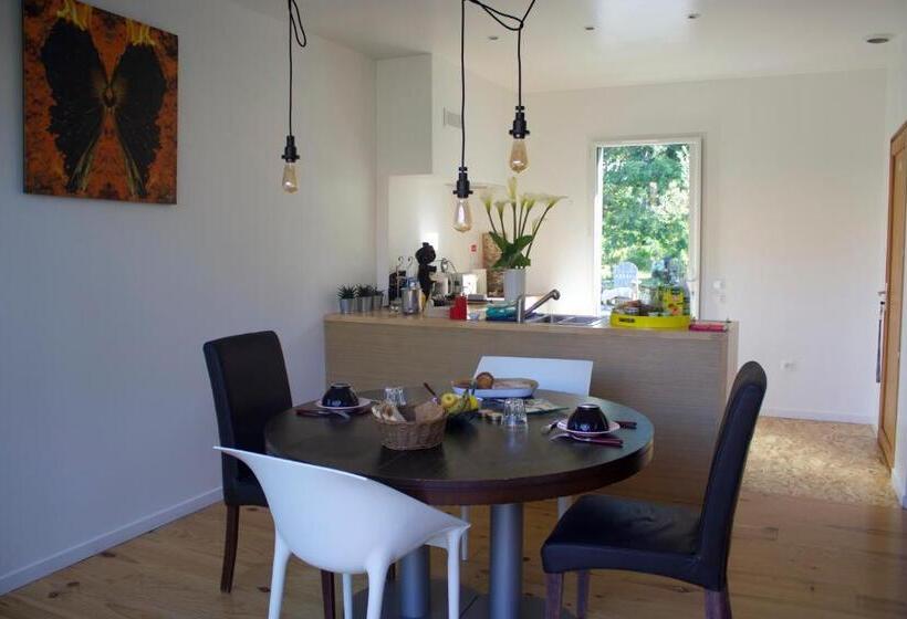 Номер Стандарт Адаптированный для Инвалидов, Chambres D Hotes 1001 Nuits Montalivet