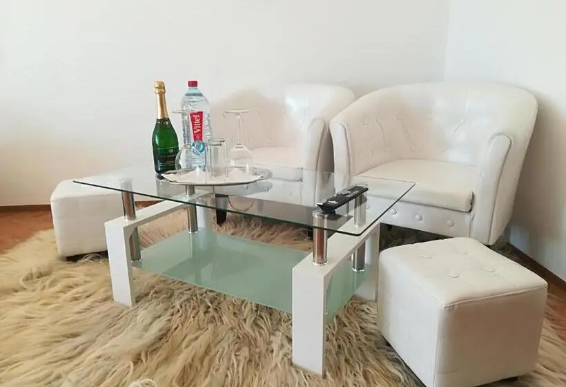 デラックスファミリールーム, Privatzimmer Dimitrova