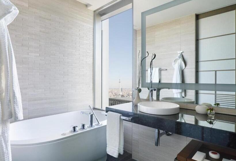 סטודיו סטנדרט, מיטה זוגית, Four Seasons Hotel Tokyo At Otemachi