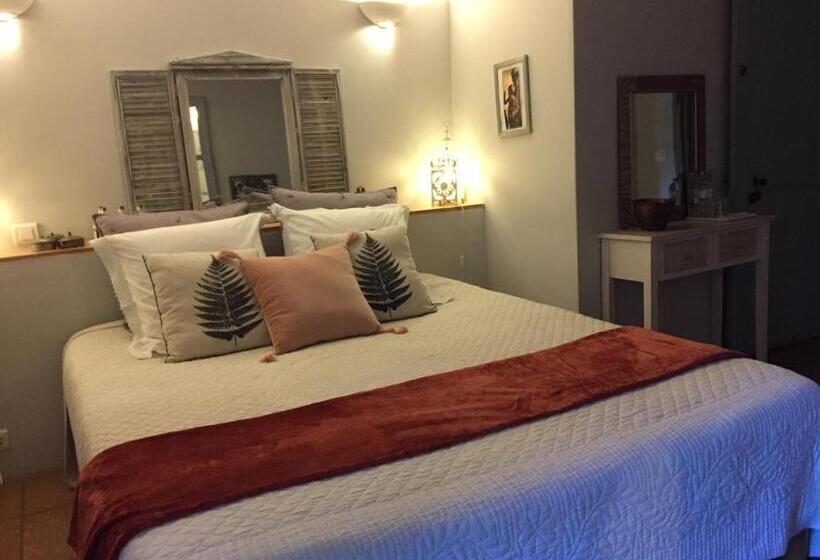 스탠다드 룸, Les Aiguières En Provence