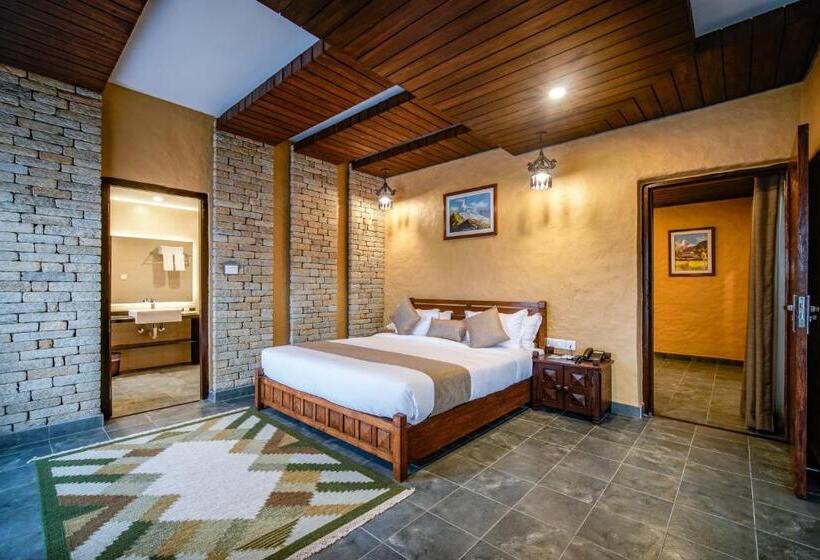 سوییت جونیور, Bar Peepal Resort