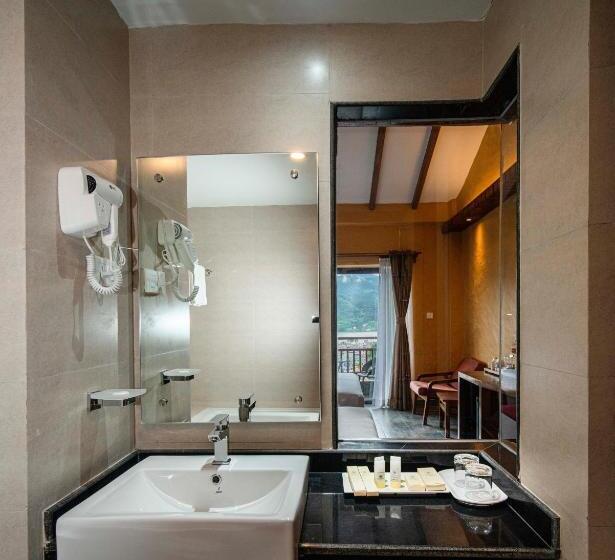 اتاق سوپریور خانوادگی, Bar Peepal Resort