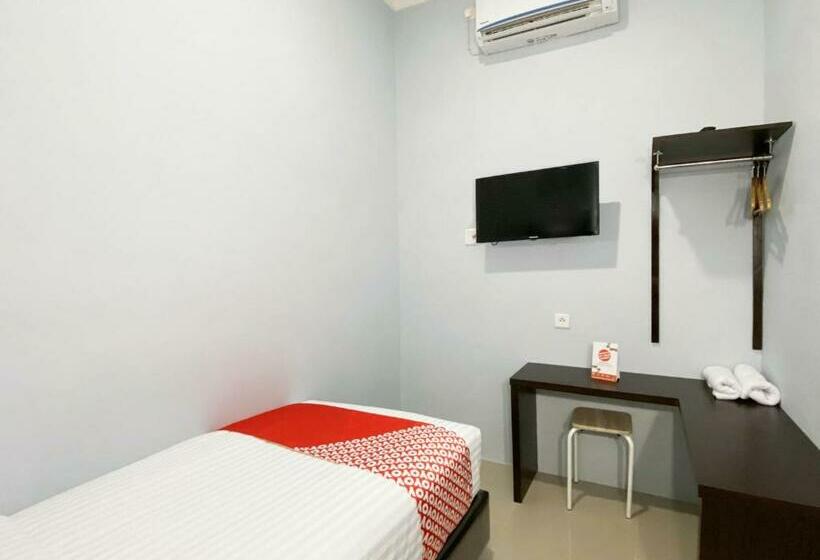 标准单人间, Reddoorz Syariah Near Pantai Padang 2