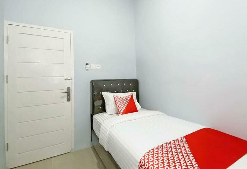 غرفة قياسية فردية, Reddoorz Syariah Near Pantai Padang 2