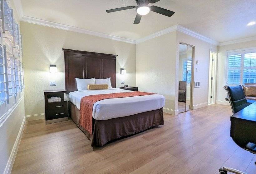 Люкс, Clarion  Collection Wilkie S Inn Pacific Grove  Monterey