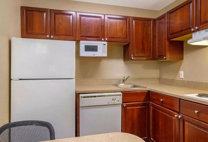 スイート, Extended Stay America Suites   Tampa   Airport   N Westshore Blvd
