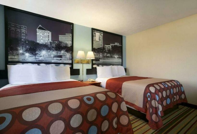 غرفه قياسيه سريرين مزدوجين, Super 8 By Wyndham Park City/north Wichita Area