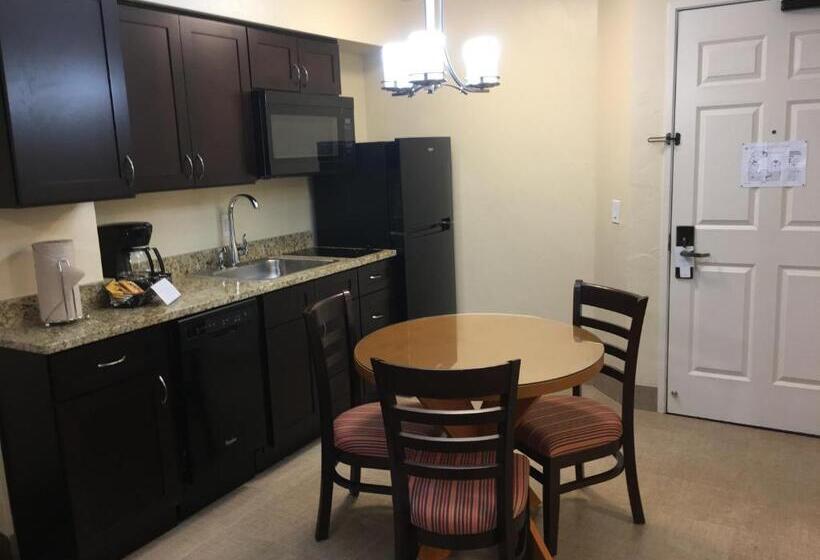 سوئیت 2 خوابه, Hilton Vacation Club Varsity Club Tucson