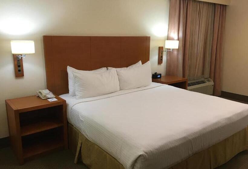Люкс 2 Спальни, Hilton Vacation Club Varsity Club Tucson