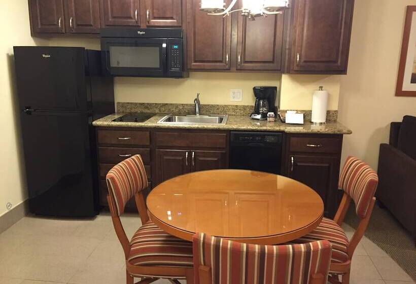 سوئیت 2 خوابه, Hilton Vacation Club Varsity Club Tucson