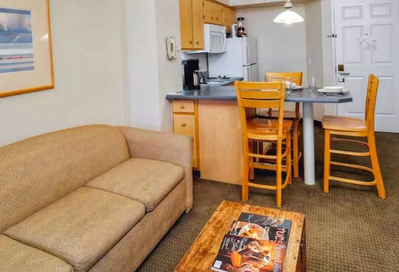 سوئیت 2 خوابه, Hilton Vacation Club Varsity Club Tucson