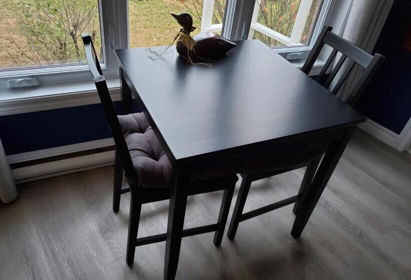 חדר דלוקס, Dans Les Bras De Memphré