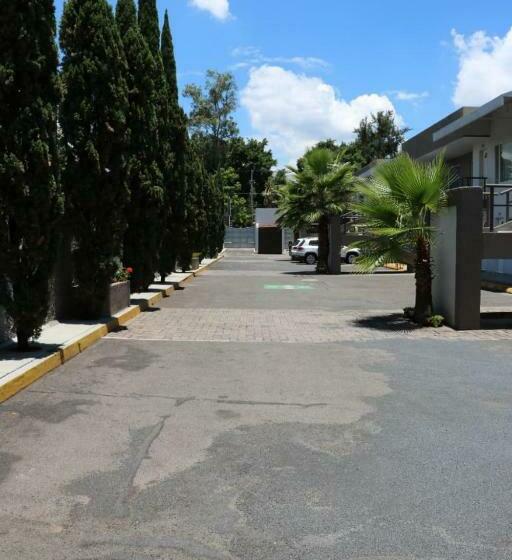اتاق استاندارد, Cypres Hotel & Suites