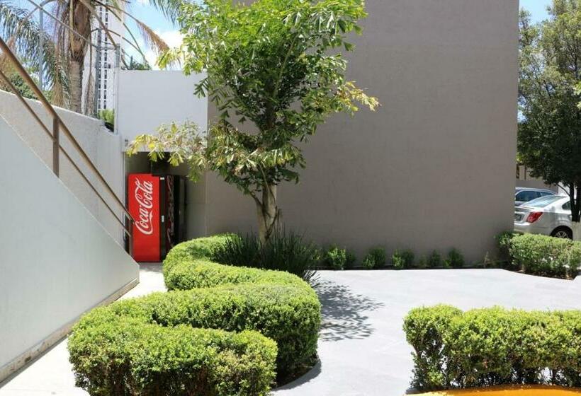 اتاق استاندارد, Cypres Hotel & Suites